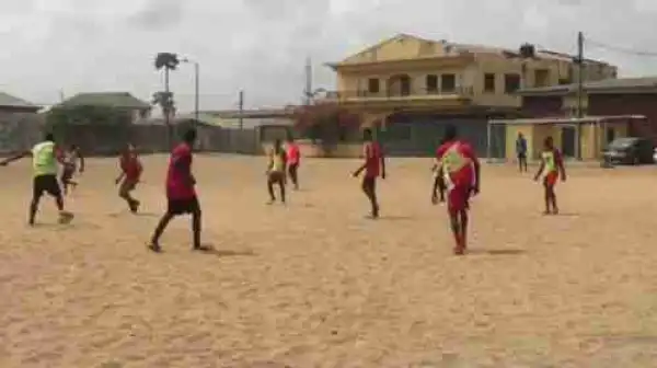 9 Kinds Of People You Will Meet At A Nigerian Football Field